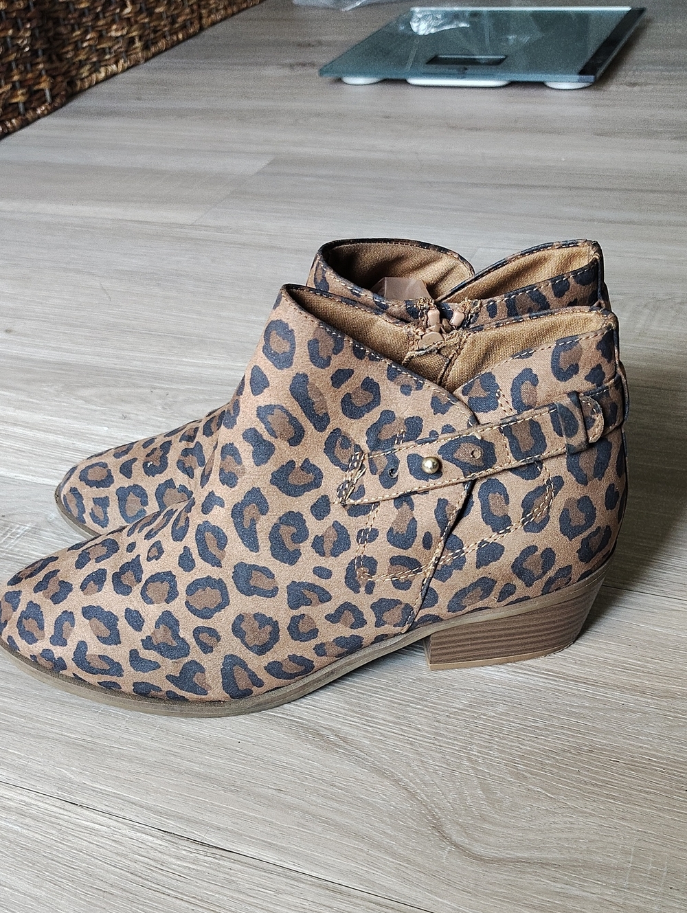 Old Navy Leopard Print Ankle Booties - Brown/Black